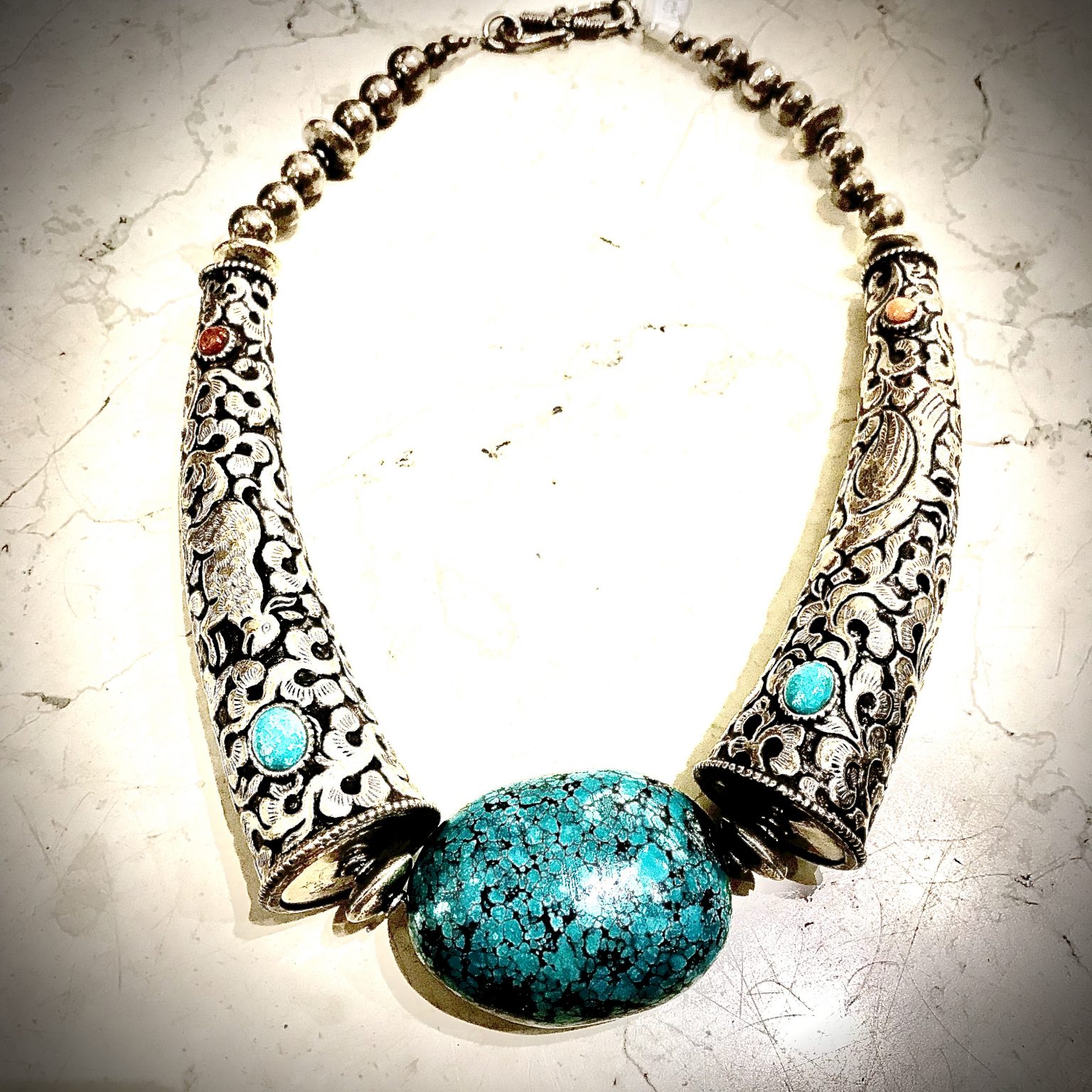 Ciondolo In Turchese Tibetano: Collana In Argento Sterling Fatta A Mano, Stile Minimalista - Italia